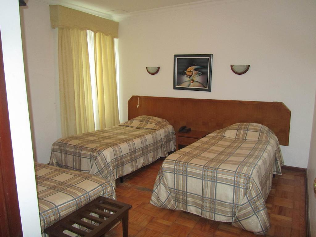 Отель Residencia Filipe Гуарда Номер фото